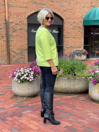 LULU-B LIME TAILORED V TOP LULU-B