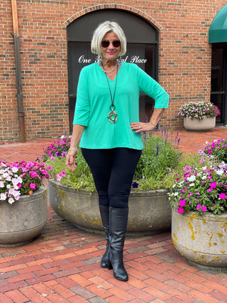 LULU-B MINT TAILORED SLEEVE V TOP LULU-B