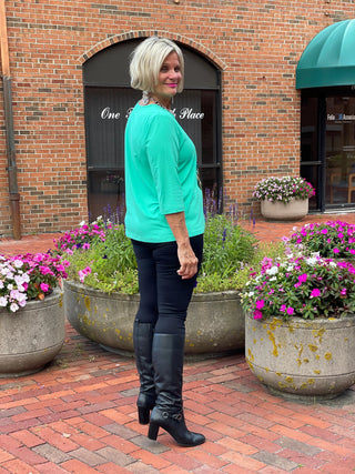 LULU-B MINT TAILORED SLEEVE V TOP LULU-B