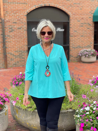 LULU-B SEA-FOAM  TAILORED V SLEEVE TOP LULU-B