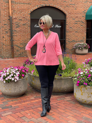 LULU-B CORAL TAILORED V SLEEVE TOP LULU-B