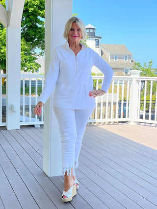 LULU-B KANGAROO WHITE HALF ZIPPER LULU-B