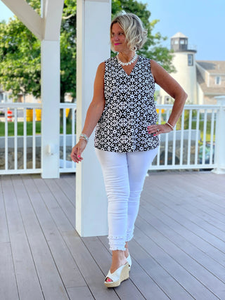 TAILORED NAPLES DAY SLEEVELESS V NECK LULU-B