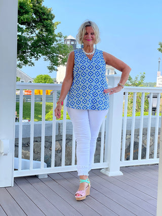 TAILORED AQUA DIAMONDS V SLEEVELESS LULU-B