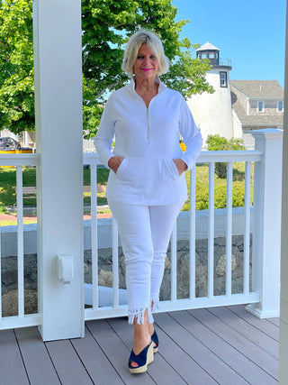 LULU-B KANGAROO WHITE HALF ZIPPER LULU-B