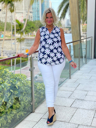 DAISY DAY SLEEVELESS V-NECK TOP - Cathys Place