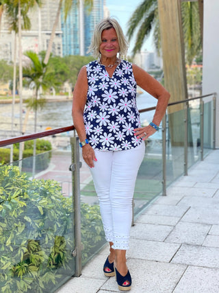 DAISY DAY SLEEVELESS V-NECK TOP - Cathys Place