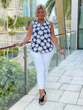 DAISY DAY SLEEVELESS V-NECK TOP - Cathys Place