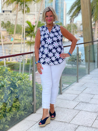 DAISY DAY SLEEVELESS V-NECK TOP - Cathys Place