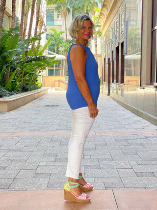 BLU  KEYHOLE TOP FINAL SALE LULU-B