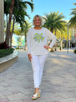 WHITE TURTLE SWEATER LULU-B