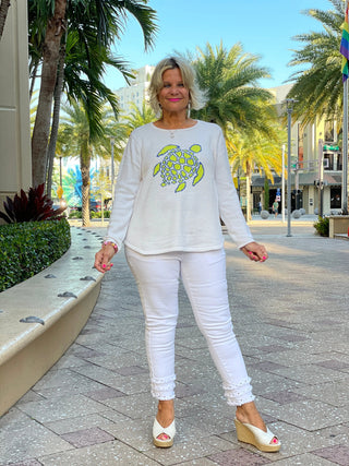WHITE TURTLE SWEATER LULU-B