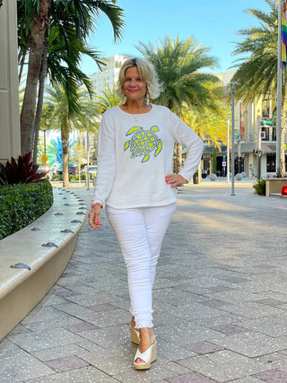WHITE TURTLE SWEATER LULU-B