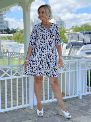BLACK AND BEIGE ELBOW SLEEVE DRESS - Cathys Place