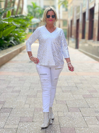 LULU-B WHITE LEME SILVER V-NECK TOP LULU-B