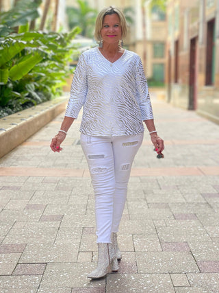 LULU-B WHITE LEME SILVER V-NECK TOP LULU-B
