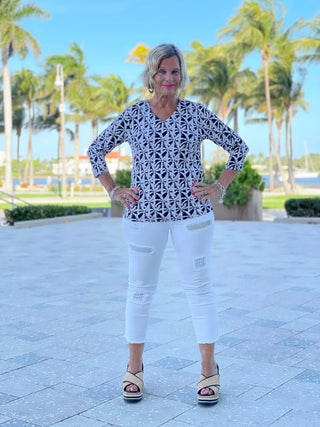 BLACK AND BEIGE V-NECK TOP - Cathys Place