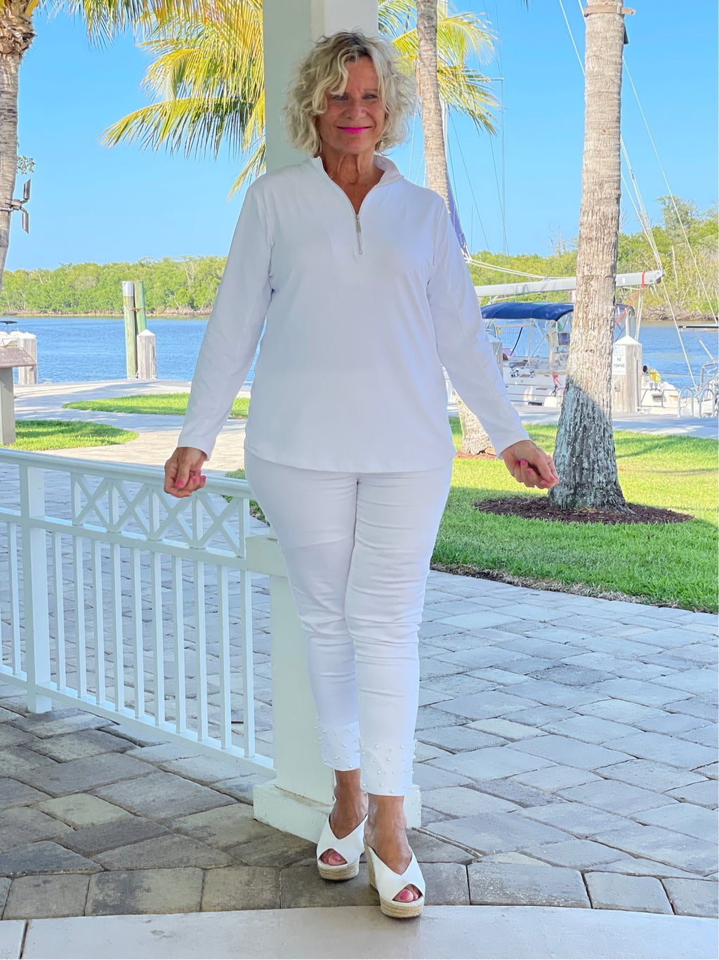 WHITE ZIPPER TOP Cathys Place