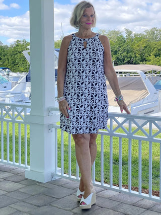 BLACK AND BEIGE COLLAR DRESS - Cathys Place