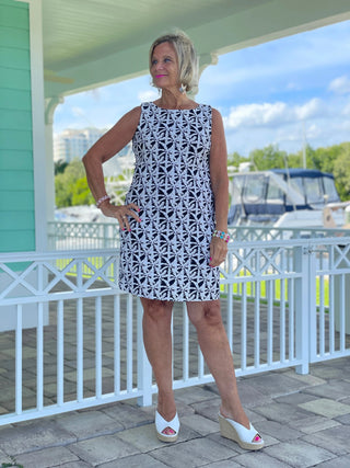 BLACK AND BEIGE SHIFT DRESS - Cathys Place