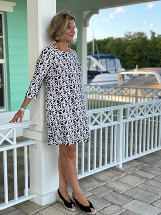 BLACK AND BEIGE SLEEVE DRESS - Cathys Place