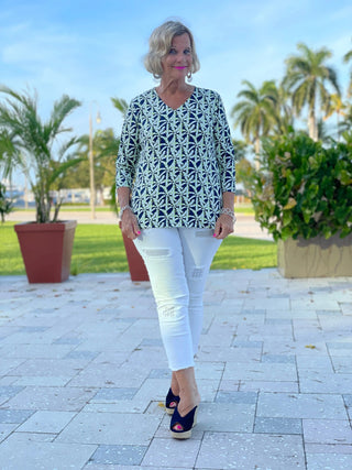 GREEN AND NAVY V-NECK TOP - Cathys Place