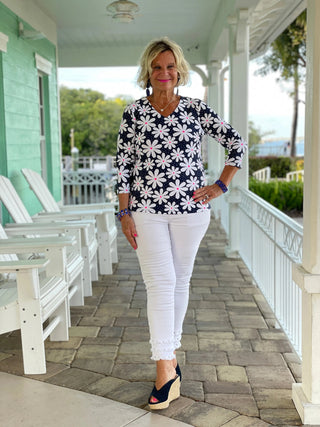 DAISY DAY V NECK LULU-B