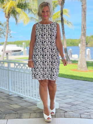 BLACK AND BEIGE SHIFT DRESS - Cathys Place