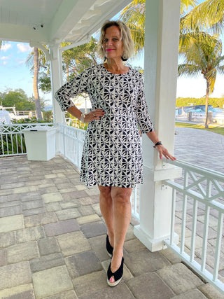 BLACK AND BEIGE SLEEVE DRESS - Cathys Place