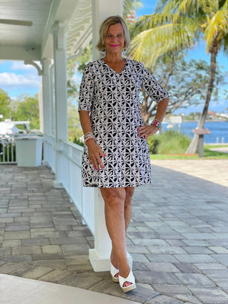 BLACK AND BEIGE ELBOW SLEEVE DRESS - Cathys Place