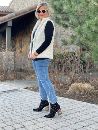 Ethyl  The Livonia - Cielo diagonal - Cathys Place