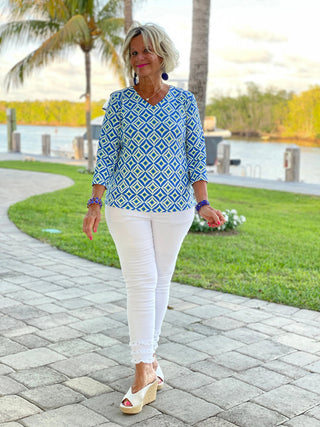 AQUA DIAMONDS V NECK LULU-B