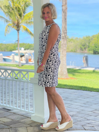 BLACK AND BEIGE SHIFT DRESS - Cathys Place