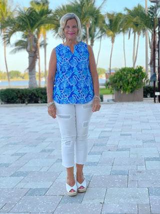 AQUA LANE SLEEVELESS V -NECK - Cathys Place