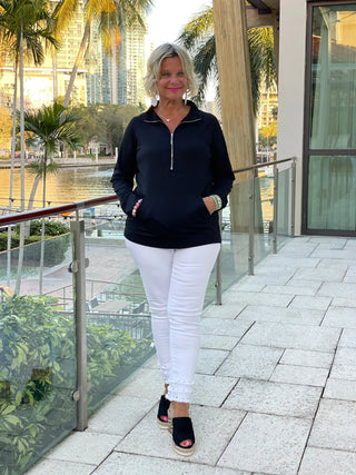 LULU-B BLACK KANGAROO BLACK HALF ZIPPER LULU-B