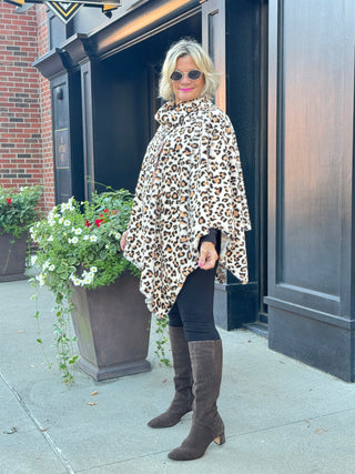ANIMAL PRINT TURTLE NECK PONCHO