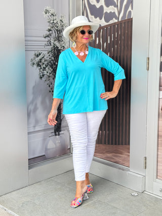 TAILORED AQUA SLEEVE V TOP