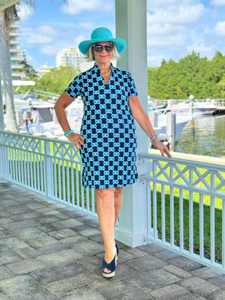 BLUE MEDALLION SHORT SLEEVE DRESS