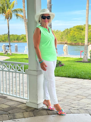 CLEAR LIME SOLID SLEEVELESS V TOP