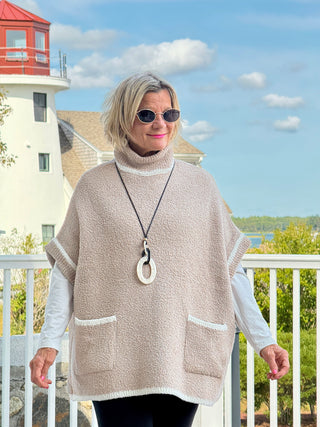 Colored Edge Solid Sleeveless Pocket Sweater Beige
