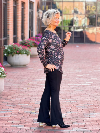 LONG SLEEVE METALLIC TEXTURED KNIT TOP Cathys Place