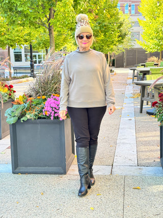 MOCK NECK TAUPE TOP