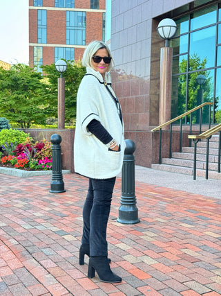 AUTUMN Black And White ZIPPER JACKET