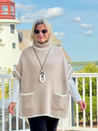 Colored Edge Solid Sleeveless Pocket Sweater Beige
