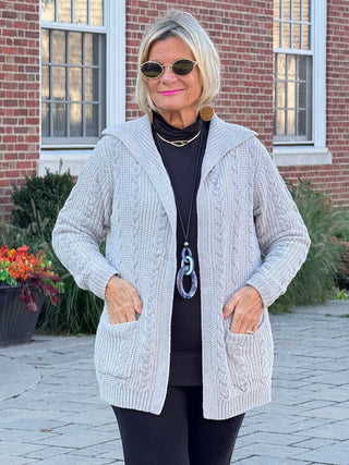 CARDIGAN PLUSH LIGHT GRAY CARDIGAN SWEATER