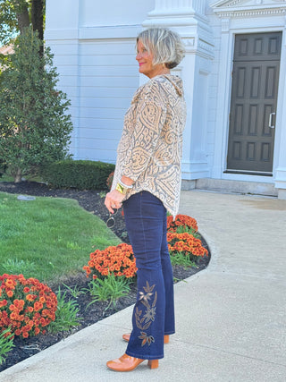 HOLIDAY BEIGE JACQUARD TOP