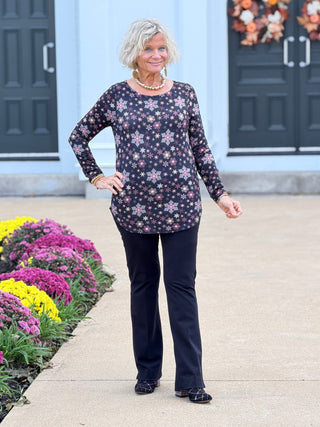 SNOWFLAKE PRINT LONG SLEEVE BOAT NECK TOP Cathys Place