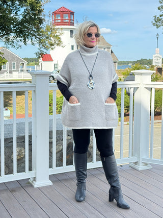 Colored Edge Solid Sleeveless Pocket Sweater Gray