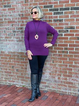 BASE LAYER EGGPLANT-PURPLE TOP