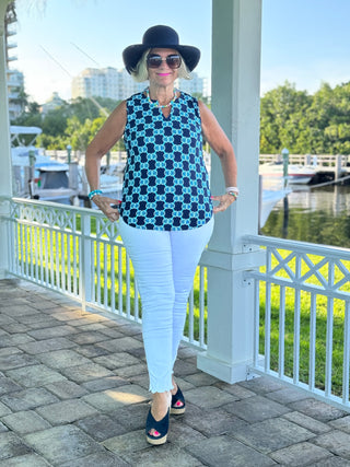 NAVY MEDALLION SLEEVELESS V NECK